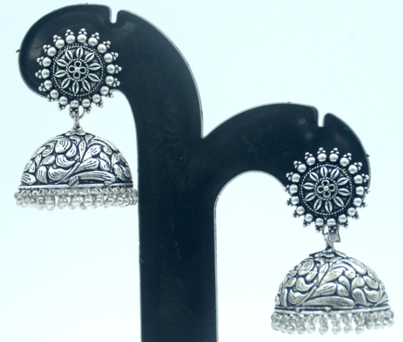 Priya Jumka Earring